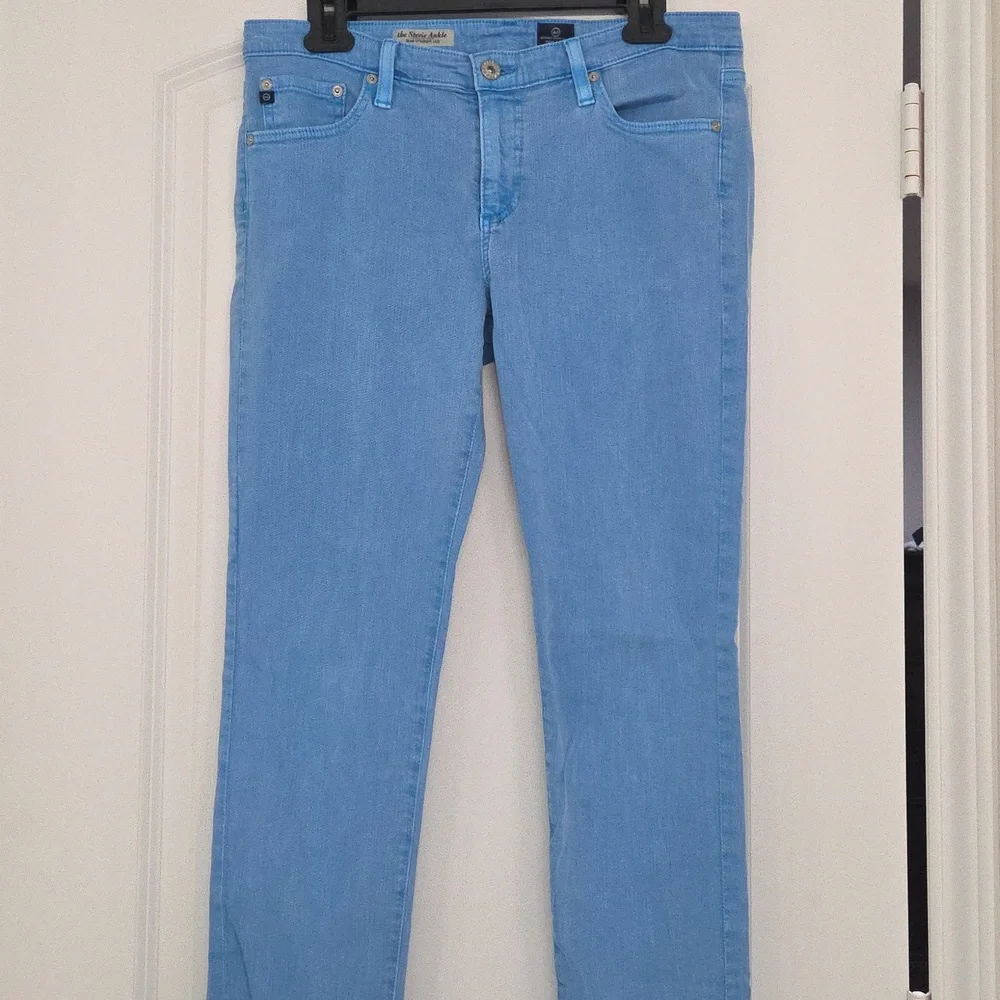Adriano Goldschmied Jeans In A Pretty Bright Blue. The Stevie Ankle. - Picture 1 of 12